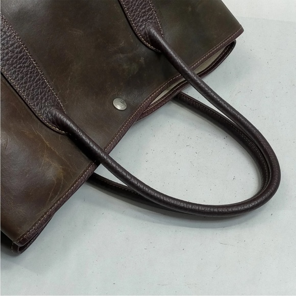 Two-Tone Hermès Garden Party Tote: Timeless Elegance Meets Modern Luxury - Picture 4 of 9